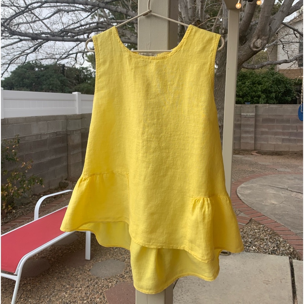 Francesca Bettini yellow 100% linen peplum sleeveless top size M